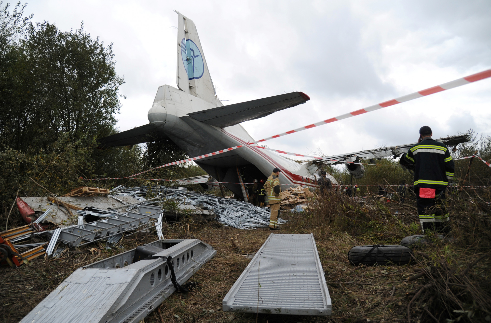 plane crashes - photo #12