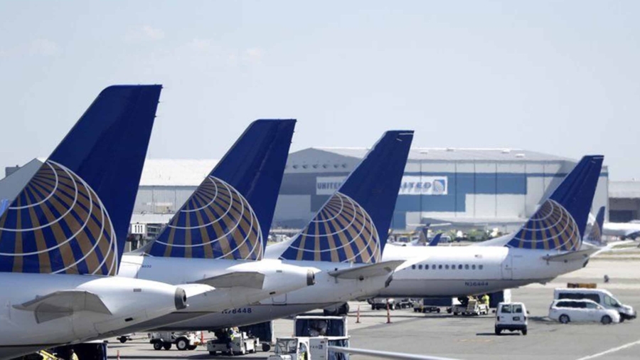 United Airlines Set to Terminate 593 Workers for Refusing COVID-19 Vaccine