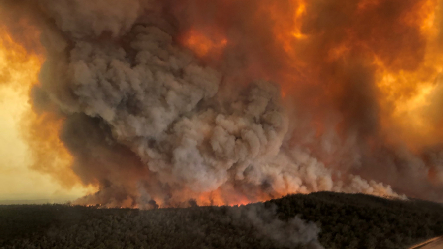 Bushfire in Victoria, Australia Kills 1, Leaves 17 Missing