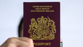 5,000 Hongkongers Applied for UK Visa in 2 Weeks