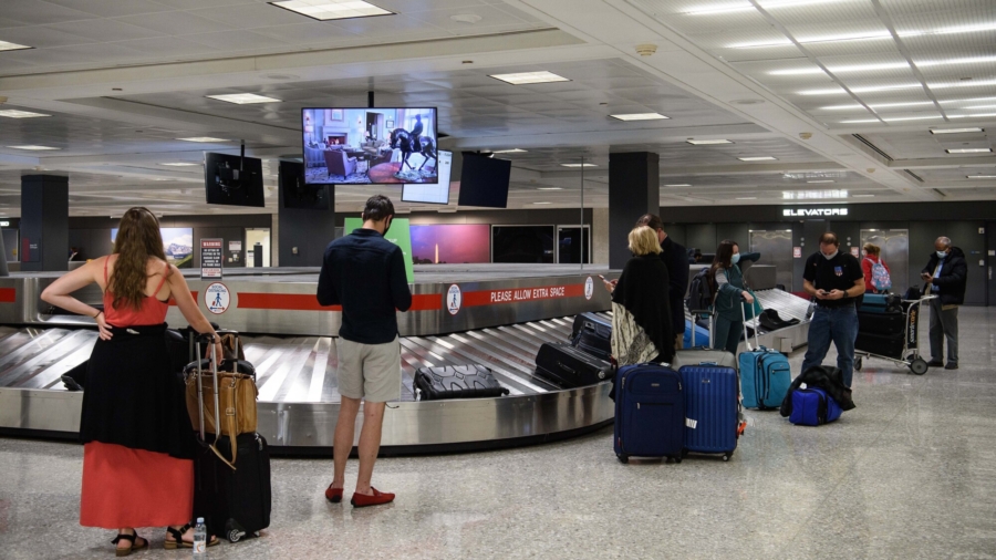 US to Propose Rules Requiring Airline Refunds for Delayed Baggage