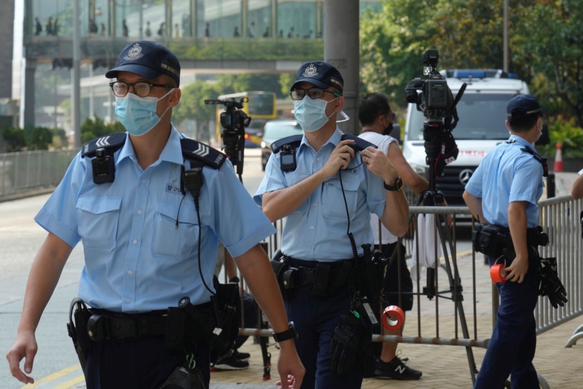police-officers-hk