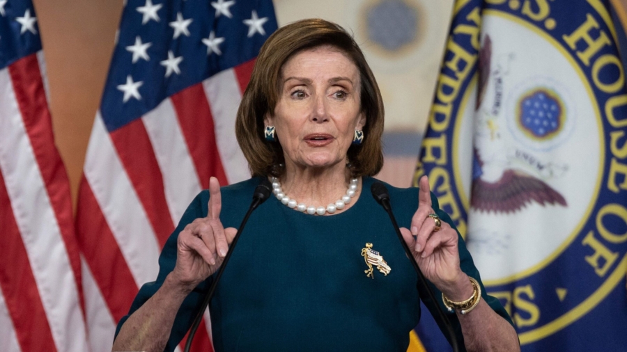 Democrats Trying to Put Paid Leave in Budget Bill: Pelosi