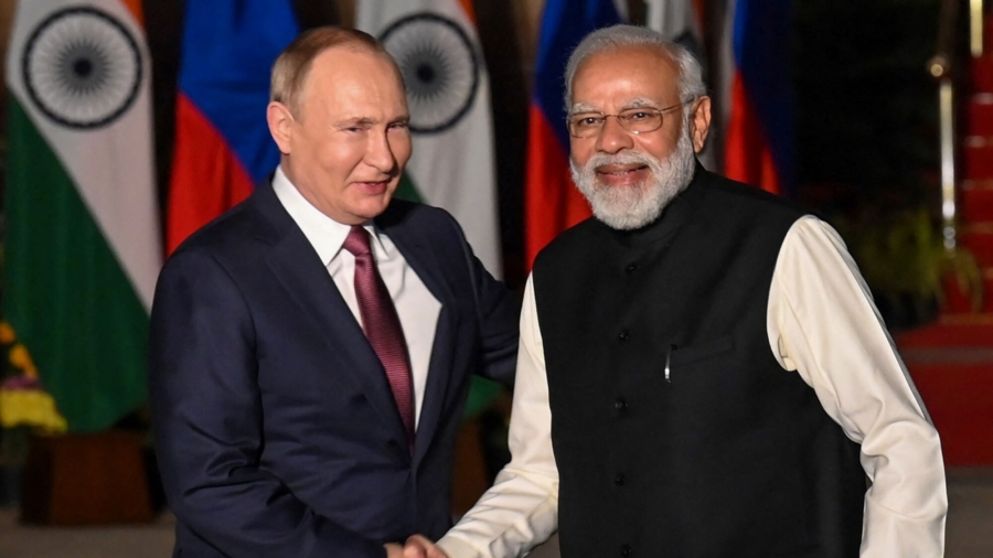 Russia, India Extend Military Cooperation Deal Despite US Sanctions Risk