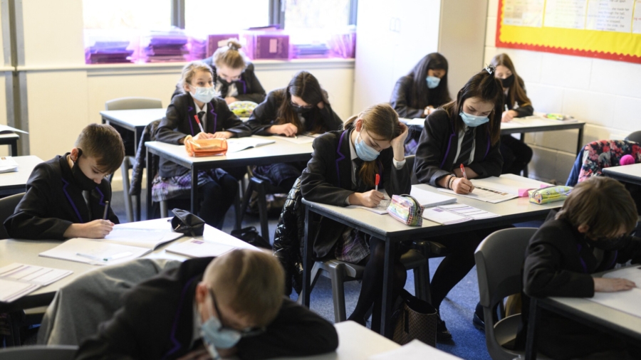 Evidence on Masks in School Inconclusive: Report