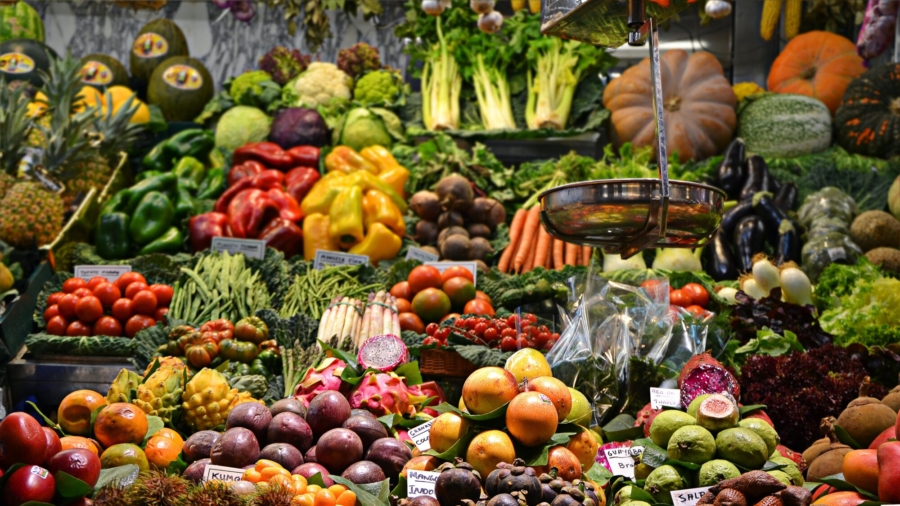 How Many Fruits and Vegetables Do We Need?