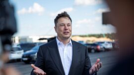 Musk Says Giga Texas & Berlin Losing Billions