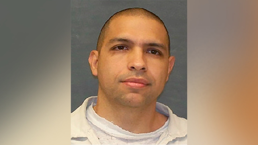 $22,500 Reward Offered for Escaped Murderer Who Attacked Driver of Texas Prison Bus