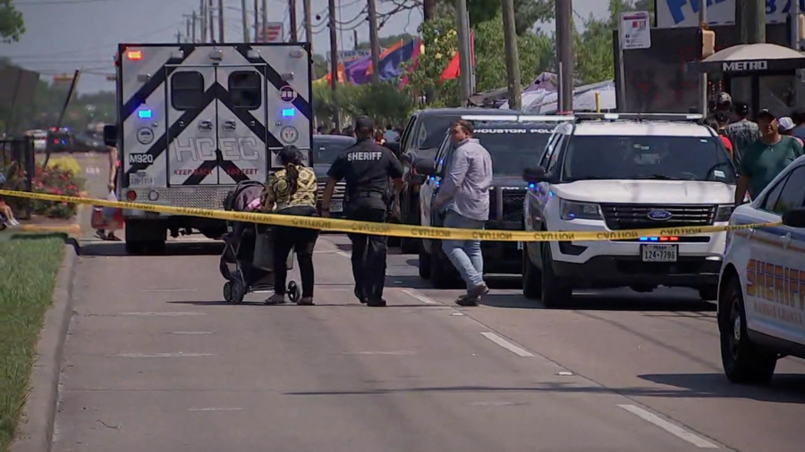 Sheriff: 2 Dead, 3 Hospitalized in Houston Flea Market Shooting