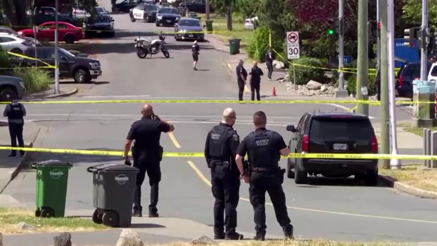 2 Gunmen Killed, 6 Officers Wounded in Shootout at Canadian Bank