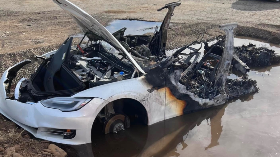 Tesla Model S Spontaneously Bursts Into Flames at California Junkyard