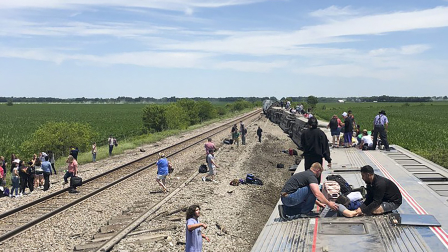 Officials Identify 4 People Who Died in Amtrak Derailment
